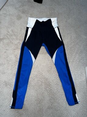 Athleta Black, Blue & White Colorblock Performance Leggings